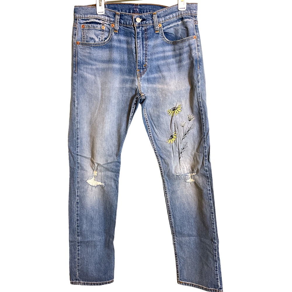 EUC VINTAGE LEVIS  502s JEANS SIZE 32/32. HOLES/STITCHED. FLOWERS 💐